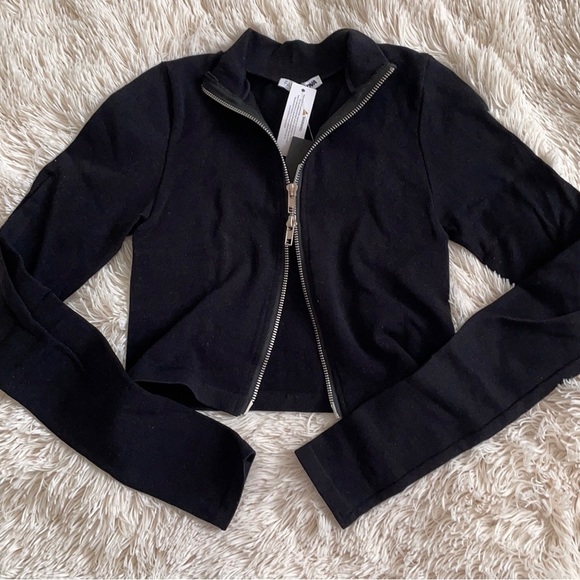 FASHION NOVA - Never Too Faced Top Black - Picture 5 of 8